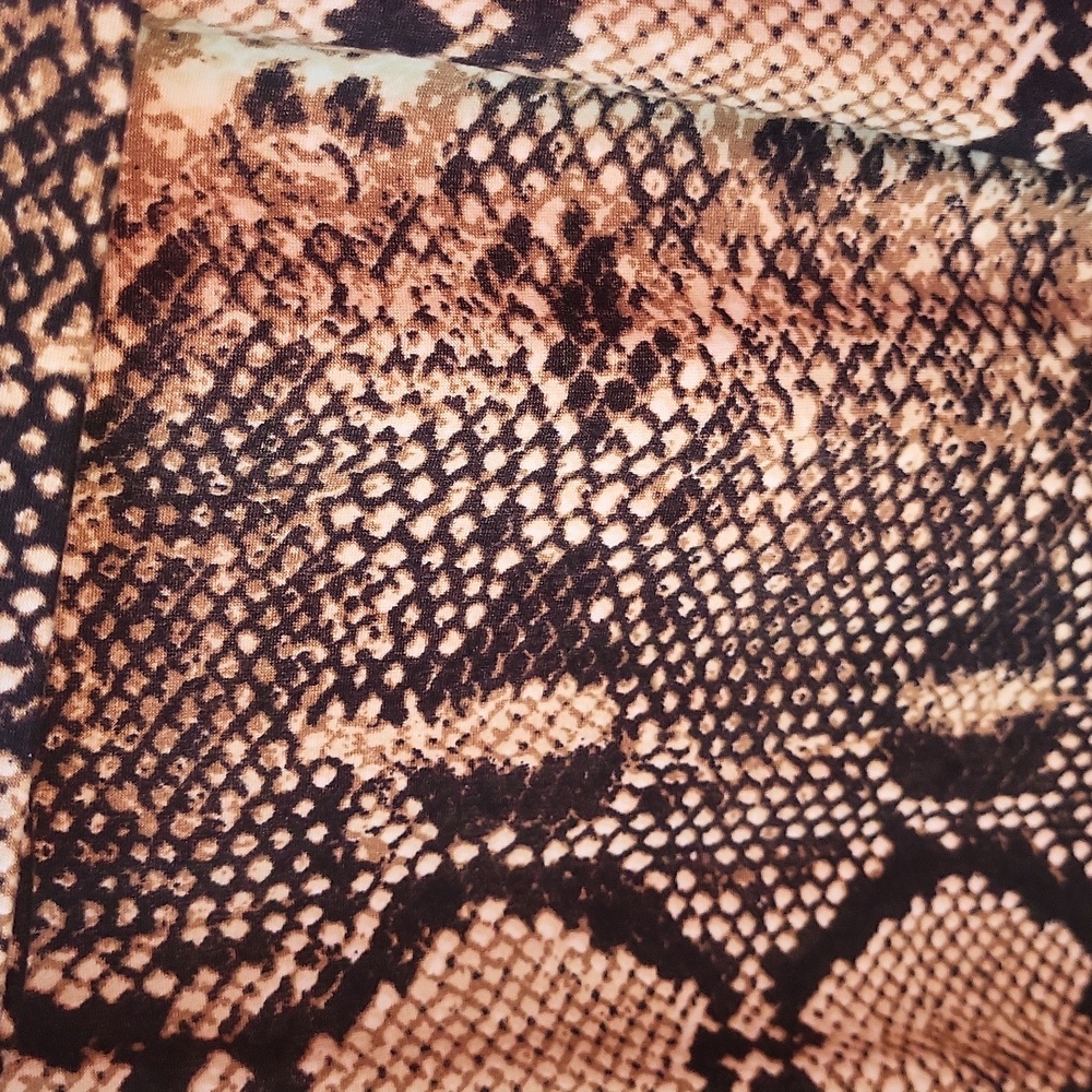 Altar'd State Flare Snake Print Flare Pants Leggings Sz L - Picture 11 of 13